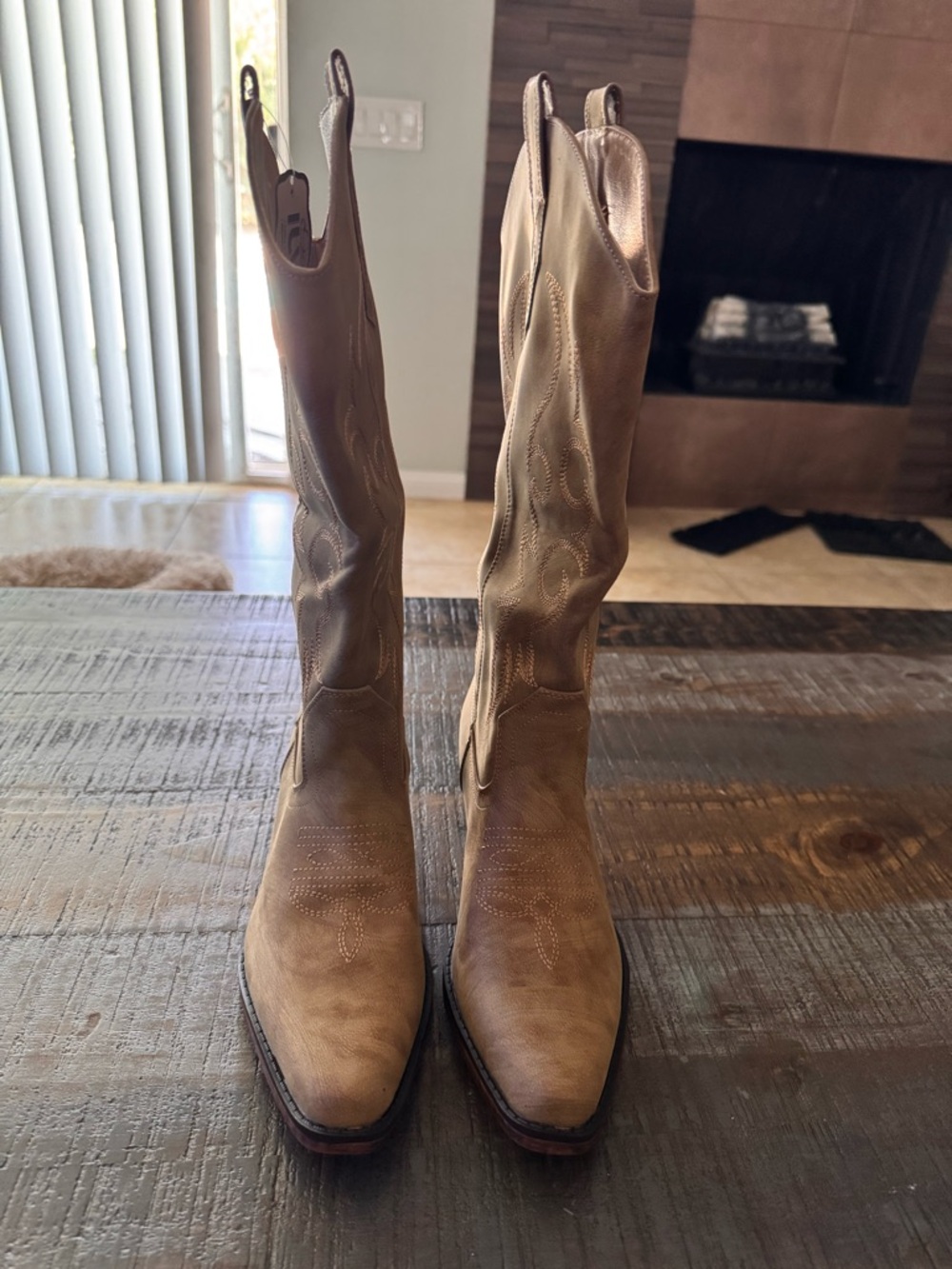NWT IUV Western Cowgirl Boots Mid Calf Snip Toe Boot With Chunky Heel Camel 8 - Picture 11 of 13